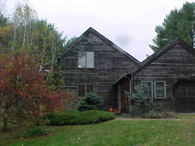 Building photograph for 412 UNDERMOUNTAIN ROAD
